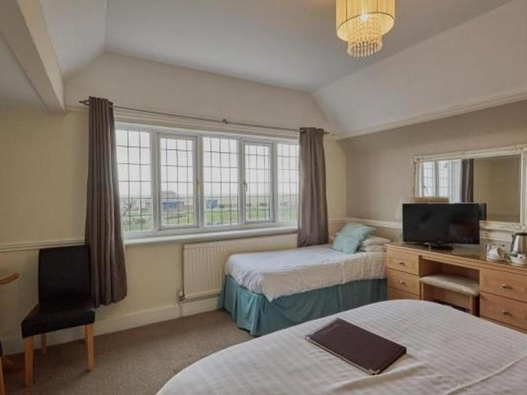 The Kensington Great Yarmouth Quarto foto